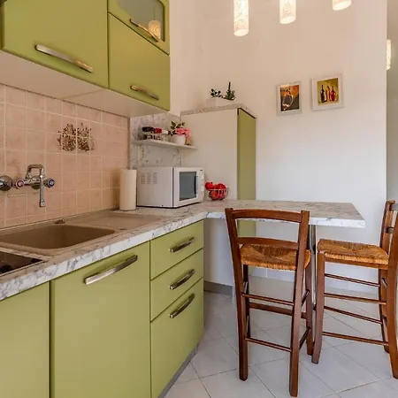 Awesome In With Kitchen Lejlighed Medulin